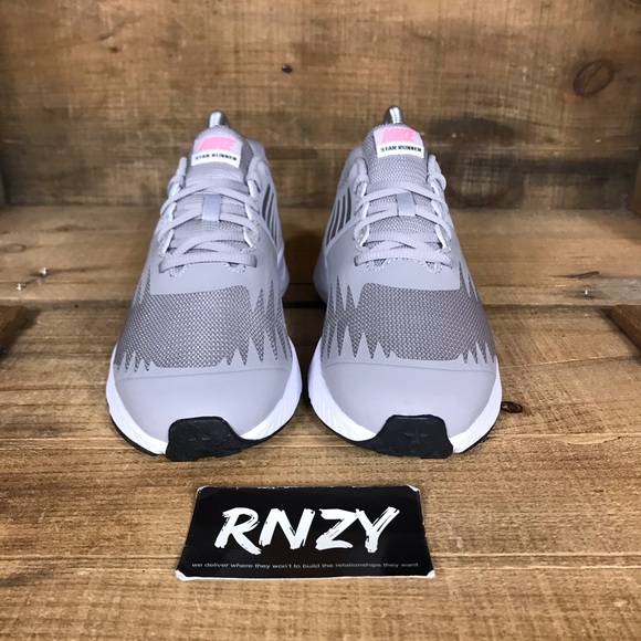 nike star runner grey